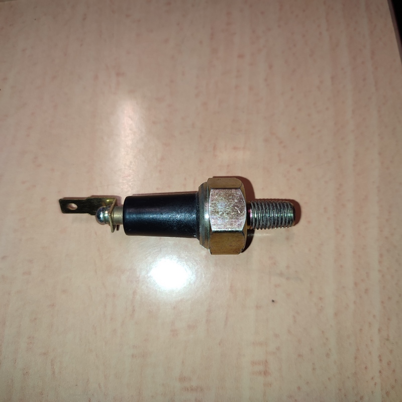 Contacteur pression d'huile Hinomoto, Iseki TA, TE, TL, TS, TU, TX, G, Kubota, Mitsubishi D, MT, MTE, Shibaura, Suzue